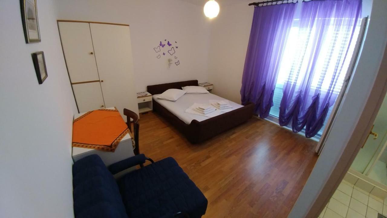 Apartments Dora Banjol Extérieur photo