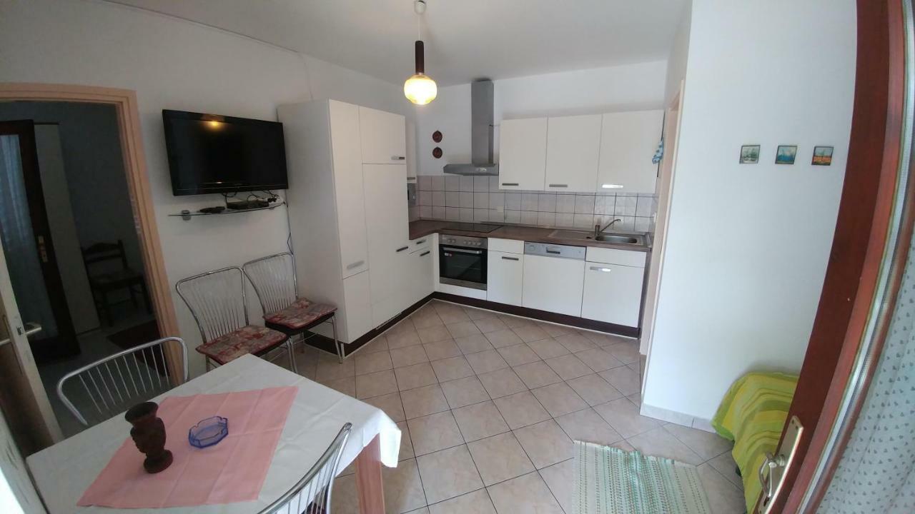 Apartments Dora Banjol Extérieur photo
